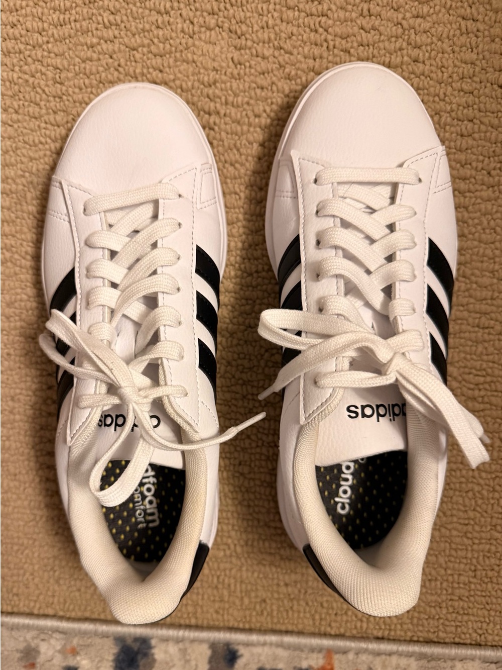 Adidas White Sneakers with Black Stripes Low-Top - Picture 2 of 6
